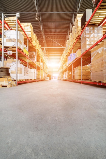 long shelves with variety boxes containers - MN pallets now